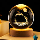 Luminária Bola de Cristal 3D Galáxia com Base de Madeira