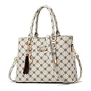 Bolsa Feminina Tote com Alça Transversal e Pingente