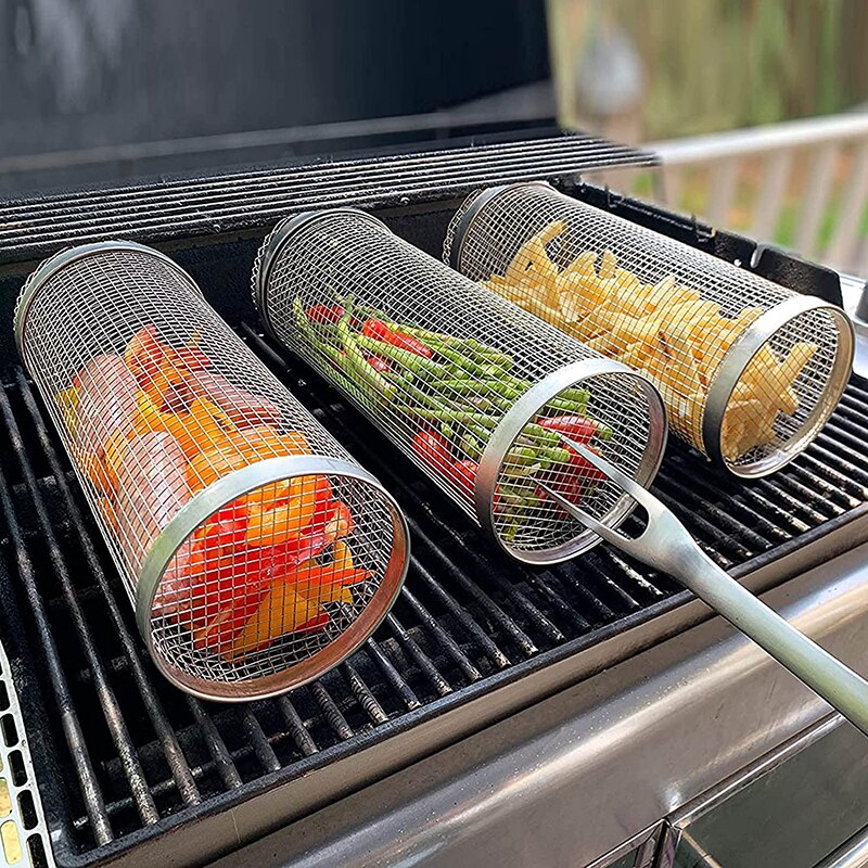 Cesta cilíndrica de aço inox para churrasco com malha metálica e trava para grelhar legumes, batatas e petiscos