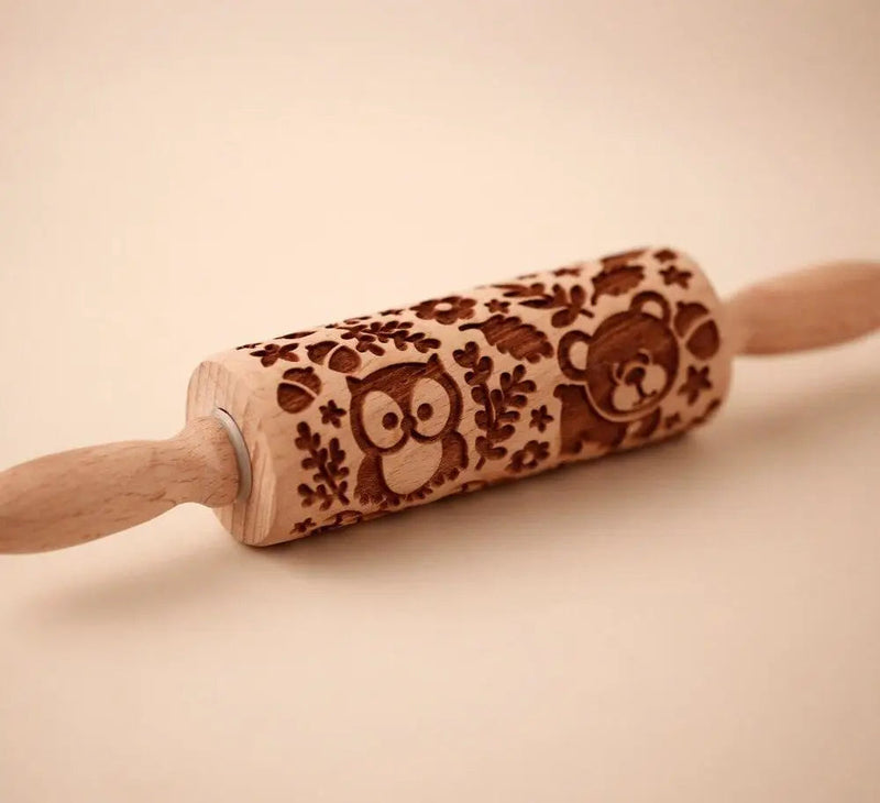 Rolo decorativo Coruja Aflorada para criar estampas em massas e artesanatos